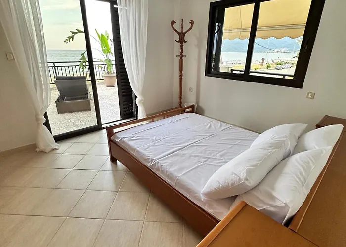 Vrasna Beach Apartments