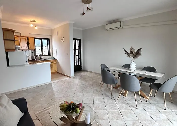 Daire Vrasna Beach Apartments *